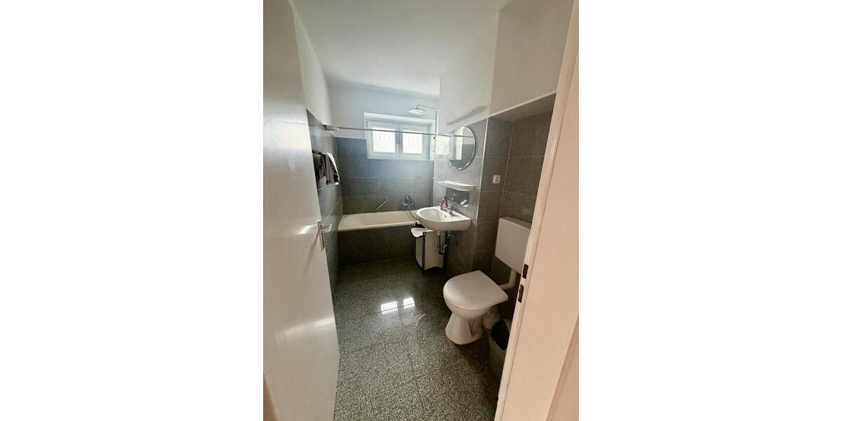 Etagenwohnung München Ramersdorf-Perlach - 4 Zimmer, 92 m&sup2;, 2.600&euro; | Angebot:25431634