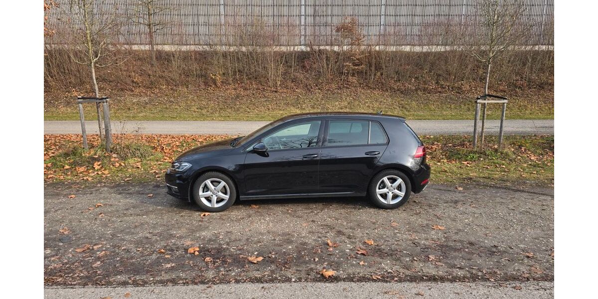VW Golf 111.000 km 15.400 &euro; Eching 85386