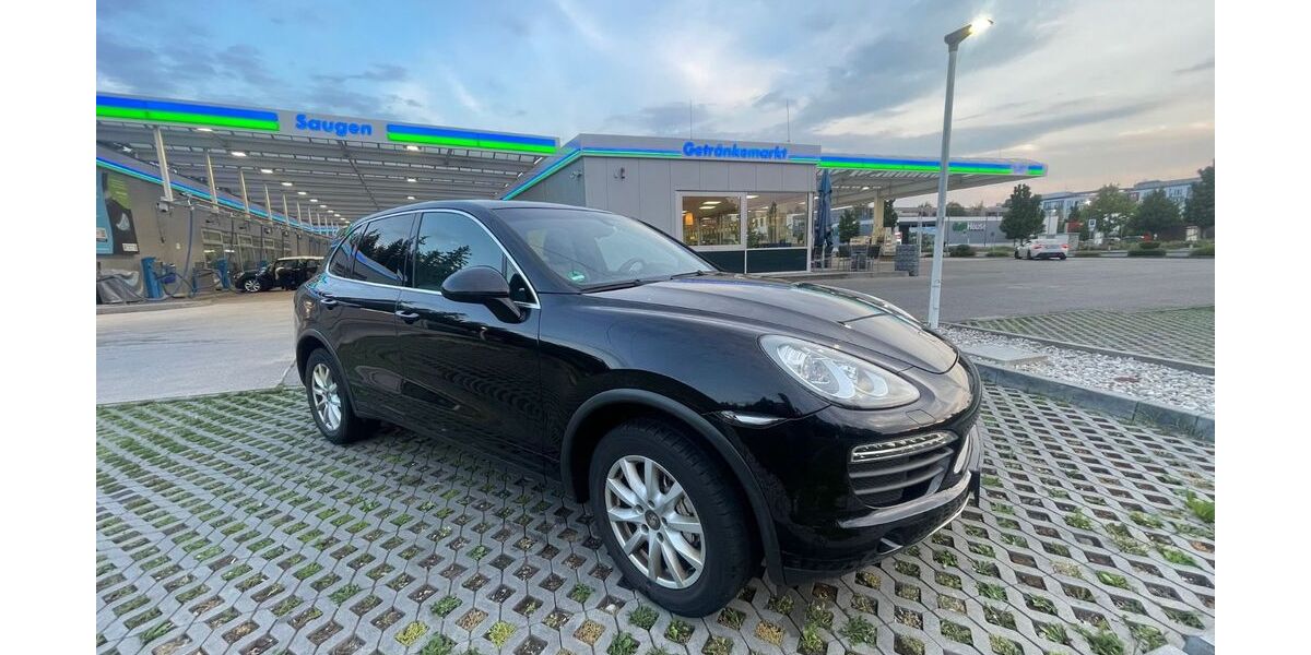 Porsche Cayenne 275.000 km 14.500 &euro; Grünwald 82031