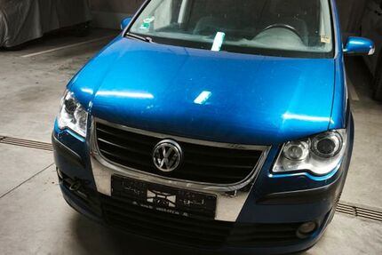 VW Touran 243.000 km 900 &euro; München 80933