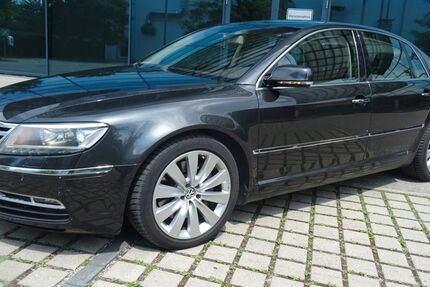 VW Phaeton 225.000 km 9.500 &euro; München 81249