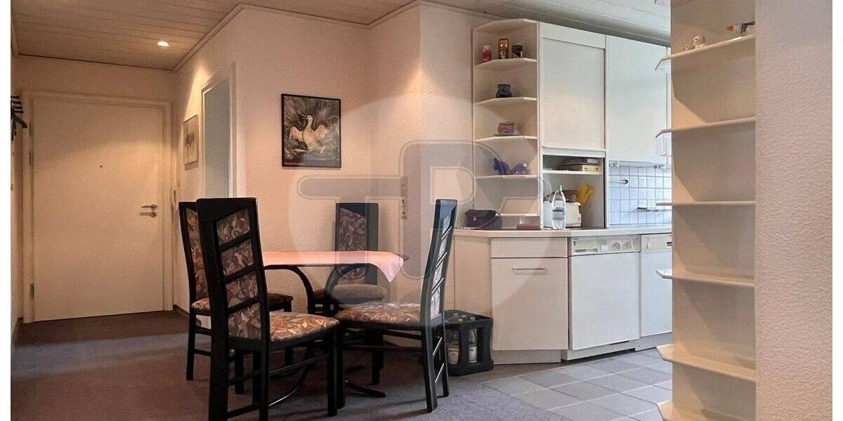 SCHÖNE 3-ZIMMER WOHNUNG MIT LOGGIA UND TAGESLICHTBAD, IN RUHIGER ZENTRALER LAGE 3 zimmer