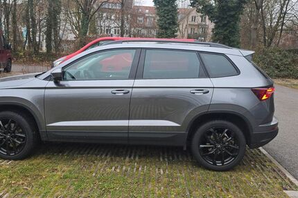 Skoda Karoq 21.000 km 32.500 € München 81379