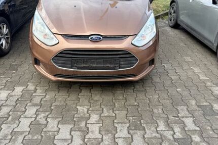 Ford B-Max 180.000 km 2.300 &euro; München 81549