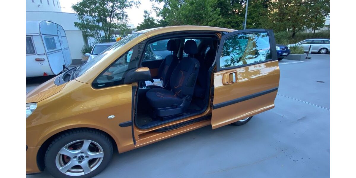 Peugeot 1007 112.000 km 3.200 &euro; München 80809