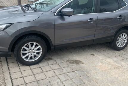 Nissan Qashqai 176.000 km 8.900 &euro; München 81249