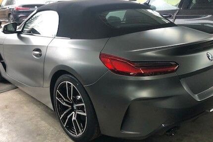 BMW Z4 4.500 km 58.905 &euro; München 81377