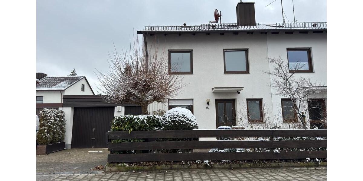 Doppelhaushälfte Gilching - 6 Zimmer, 160 m&sup2;, 2.850&euro; | Angebot:25540017