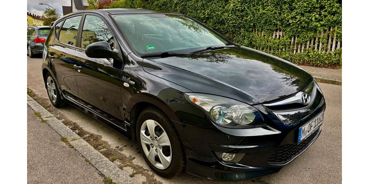 Hyundai i30 134.493 km 4.999 &euro; München 81547