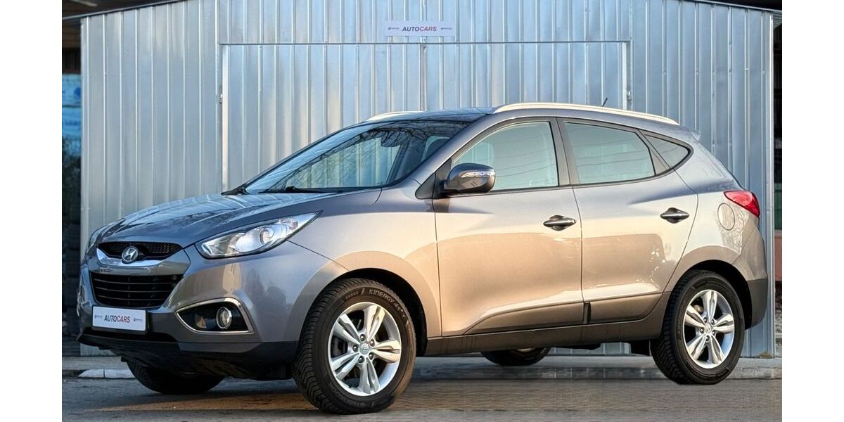 Hyundai ix35 83.600 km 9.290 &euro; München 81243