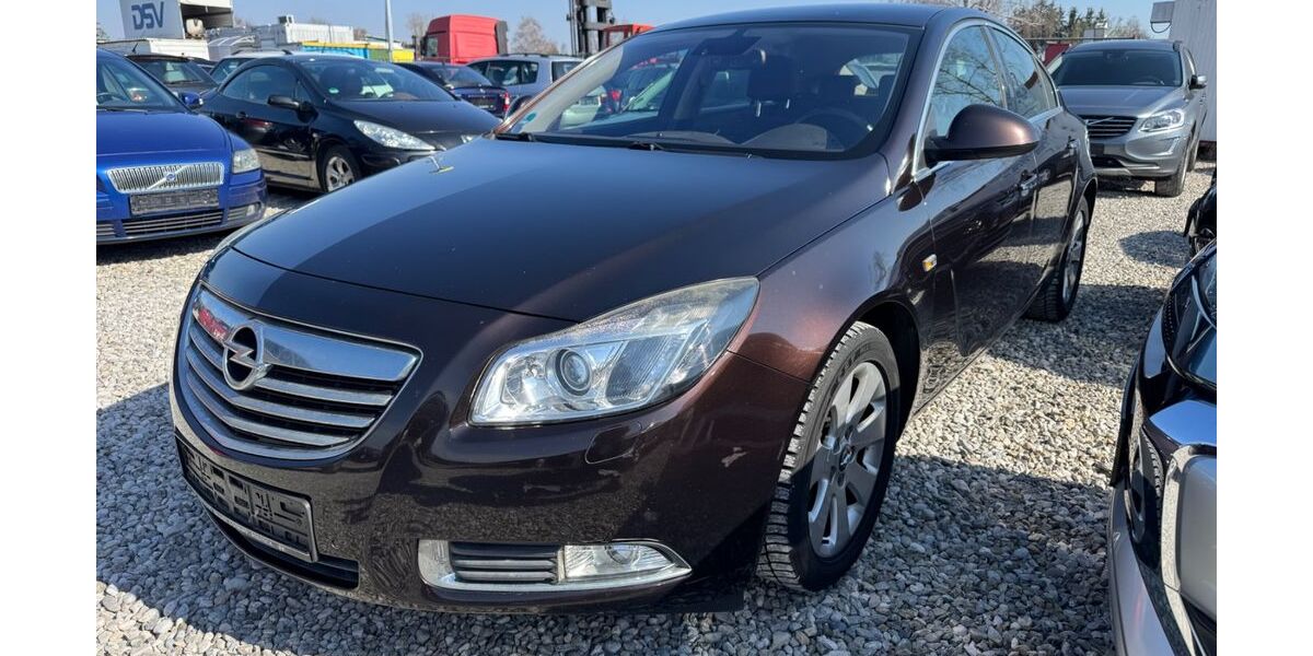 Opel Insignia 204.000 km 3.490 &euro; München 81829
