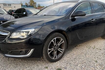 Opel Insignia 130.000 km 6.880 &euro; München 81829