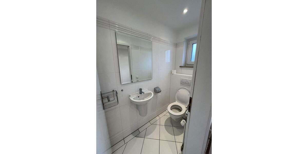 Doppelhaushälfte Fürstenfeldbruck - 6 Zimmer, 154 m&sup2;, 2.400&euro; | Angebot:25410168