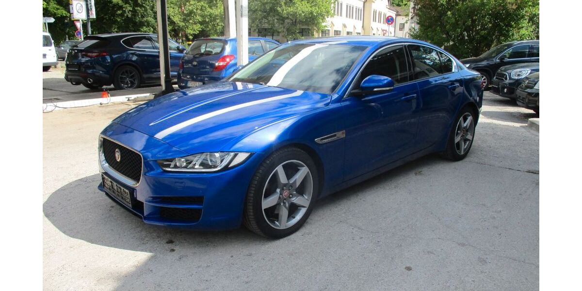 Jaguar XE 154.000 km 7.800 &euro; Krailling bei München 82152