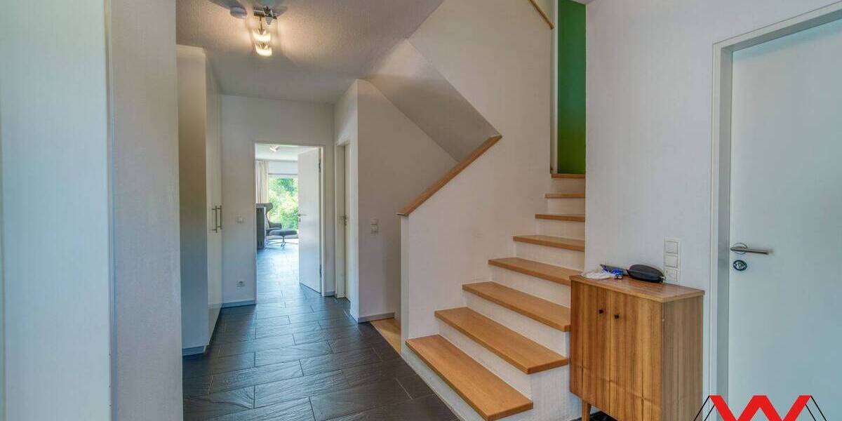 Einfamilienhaus Moosach - 5 Zimmer, 197 m&sup2;, 935.000&euro; | Angebot:25845072