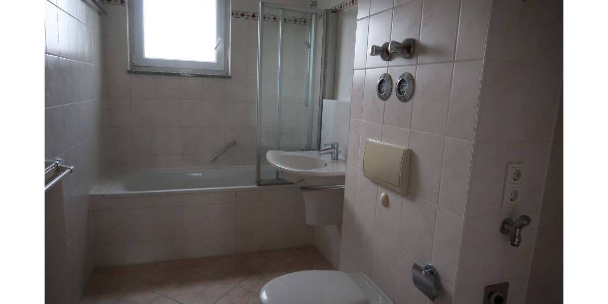 Etagenwohnung Unterhaching - 3 Zimmer, 81 m&sup2;, 625.000&euro; | Angebot:26891432
