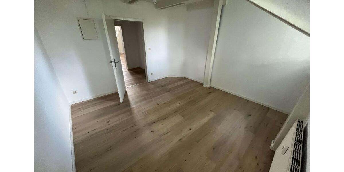 4-Zimmer-Maisonette-Wohnung mit Balkon und Garten in Baldham 4 zimmer