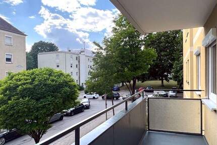 Unikat! Möblierte 4-Zimmer Wohnung mit zwei Balkonen in Freimann 4 zimmer