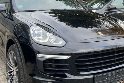 Porsche Cayenne 285.000 km 21.900 &euro; München 81671