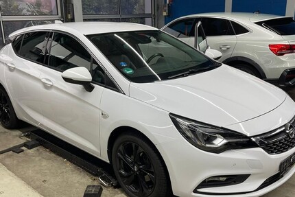 Opel Astra 97.000 km 10.400 € Starnberg 82319