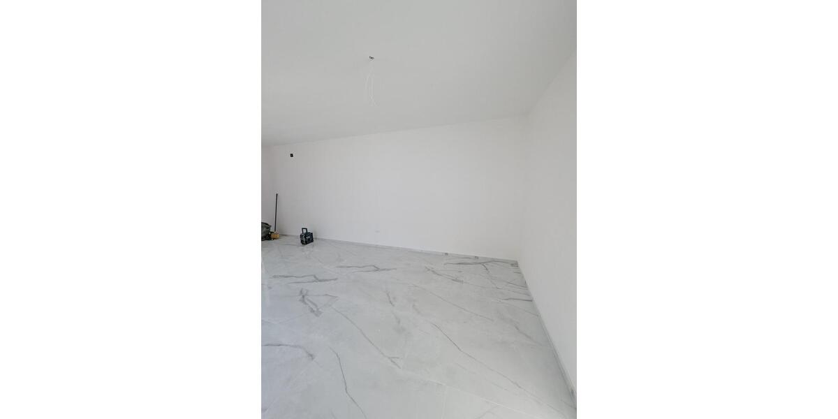 Etagenwohnung Hallbergmoos - 9 Zimmer, 236 m&sup2;, 175.000&euro; | Angebot:25823355