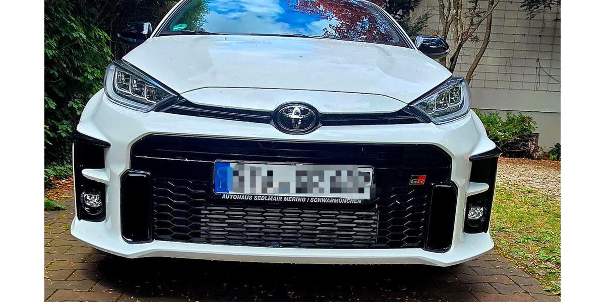 Toyota Yaris 22.000 km 33.199 &euro; Neukeferloh 85630