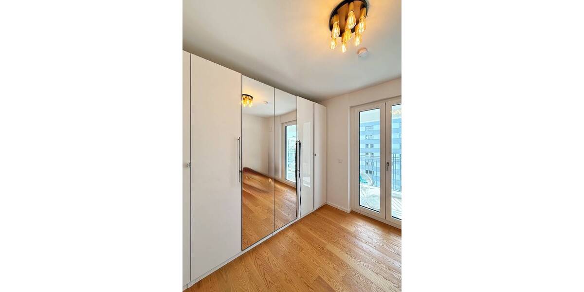 Etagenwohnung München Bogenhausen - 3 Zimmer, 81 m&sup2;, 3.040&euro; | Angebot:26420190