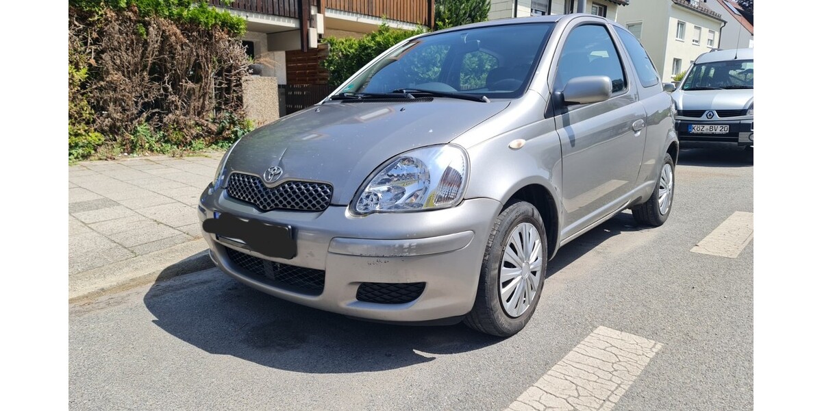 Toyota Yaris 297.999 km 1.550 &euro; München 80313