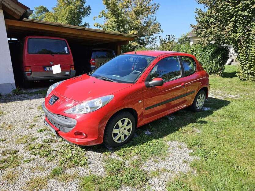 Peugeot 206 84.500 km 2.950 € Olching 82140