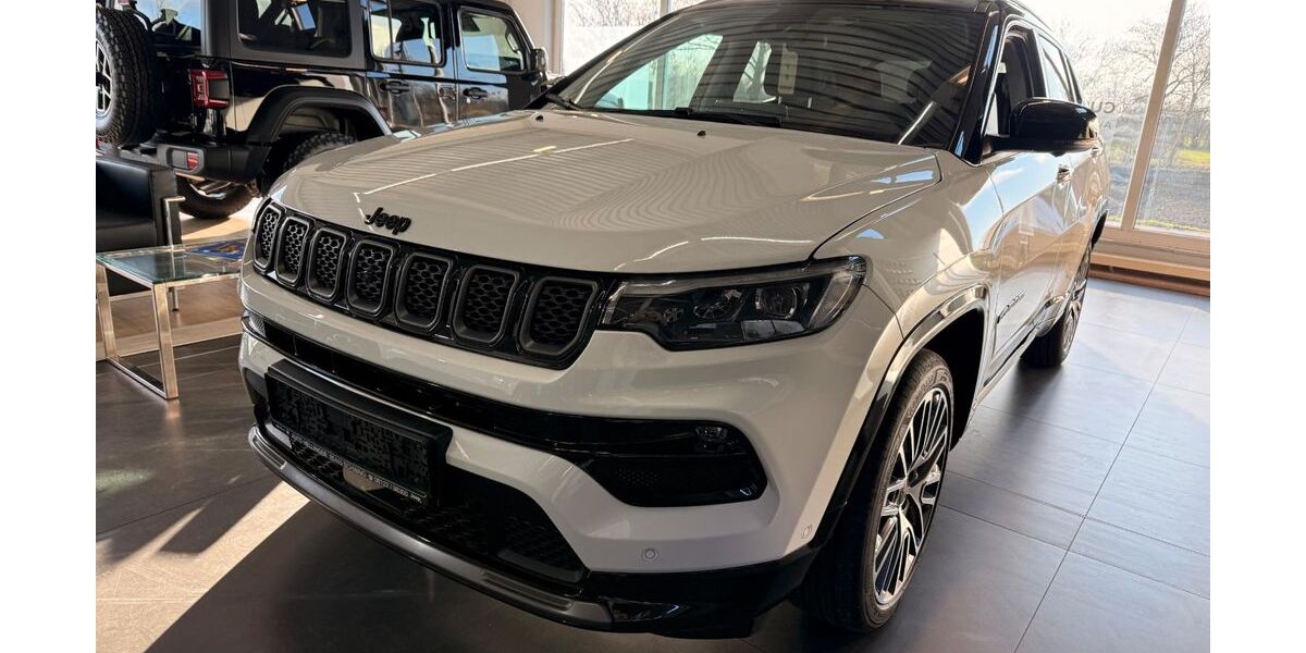 Jeep Compass 19.500 km 36.900 &euro; Schwaig 85445