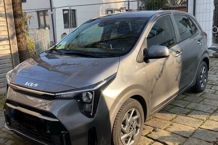 Kia Picanto 15.200 km 15.800 &euro; München 81247
