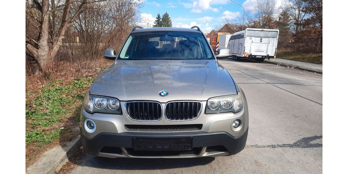 BMW X3 212.000 km 3.950 &euro; München 80995