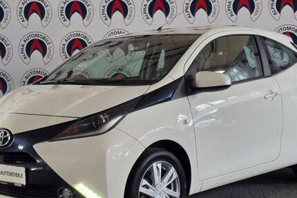 Toyota Aygo (X) 41.000 km 7.490 &euro; München 81379