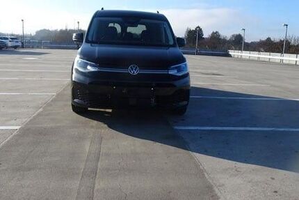 VW Caddy Maxi 2.500 km 49.490 &euro; München 80686