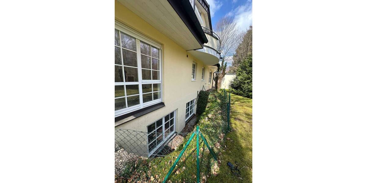 Etagenwohnung Grünwald - 4 Zimmer, 165 m&sup2;, 3.190&euro; | Angebot:24875673