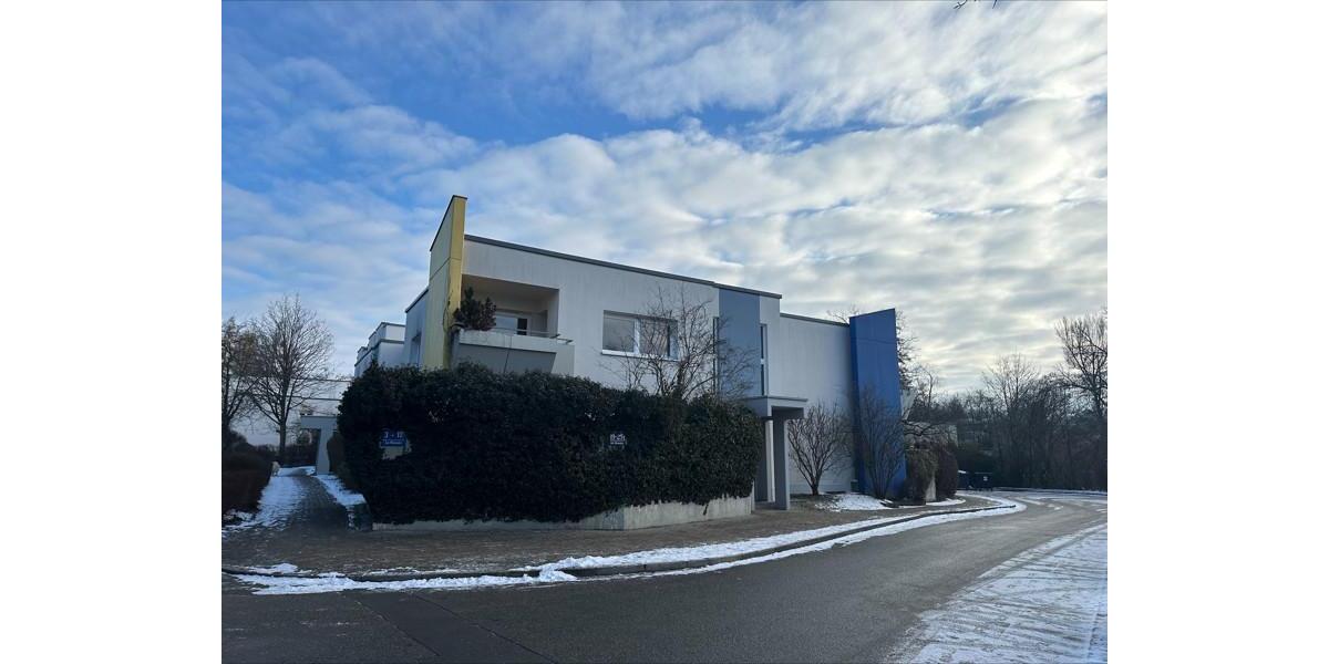 Vollsanierung: 2-Zimmer-Wohnung mit Balkon im Würmtal 2 zimmer