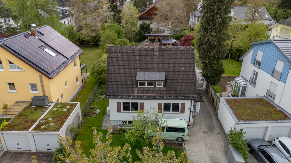 Großzügiges, ca. 967 qm Grundstück mit Altbestand in bester Lage von Waldtrudering zimmer