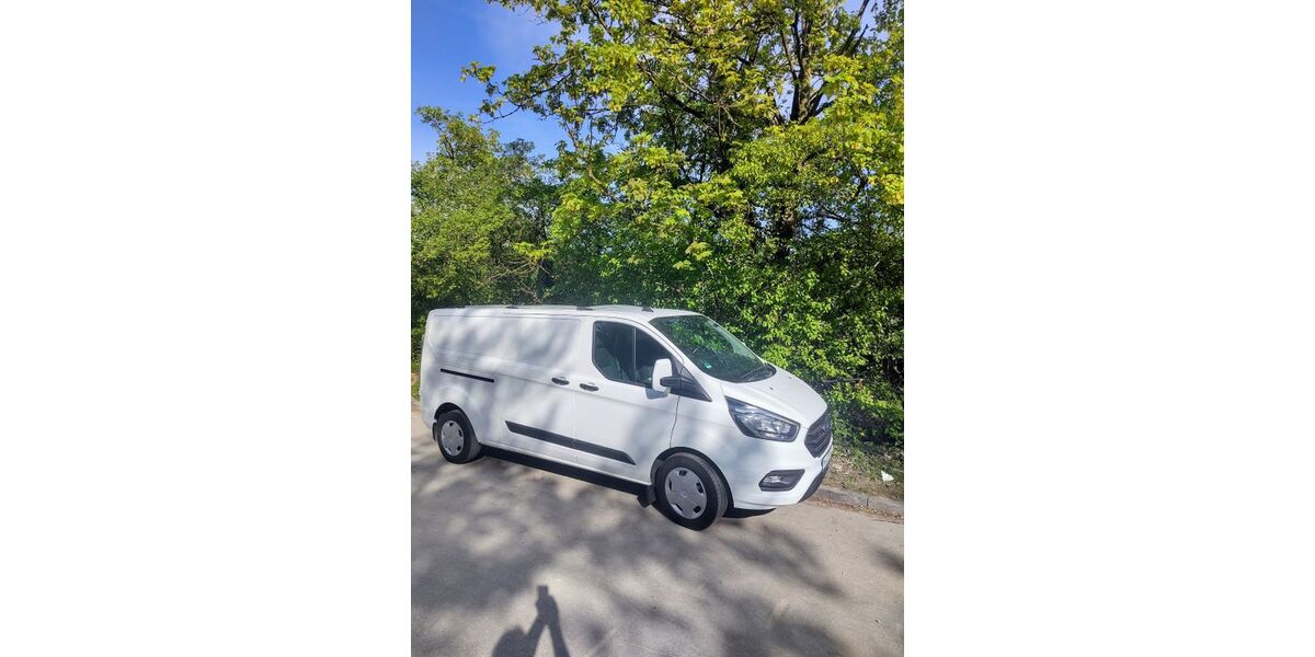 Ford Transit Custom 50.700 km 18.950 &euro; München 81675
