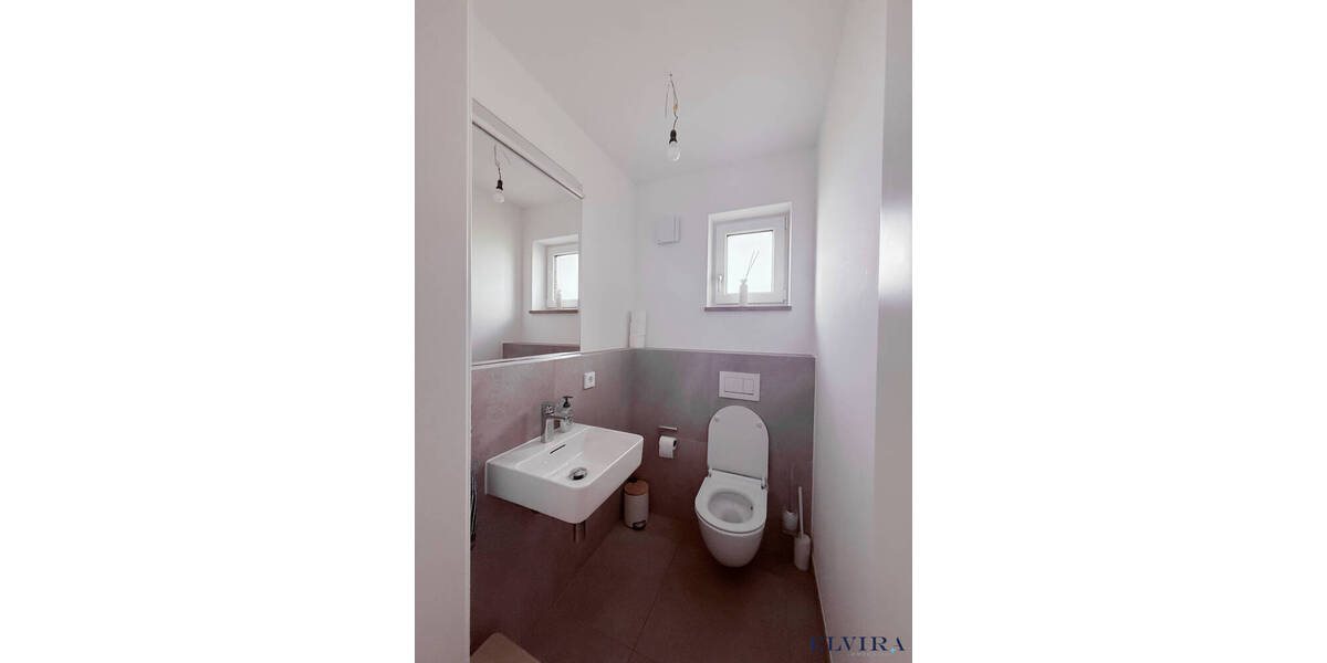 Doppelhaushälfte München Bogenhausen - 5 Zimmer, 144 m&sup2;, 3.970&euro; | Angebot:26230873