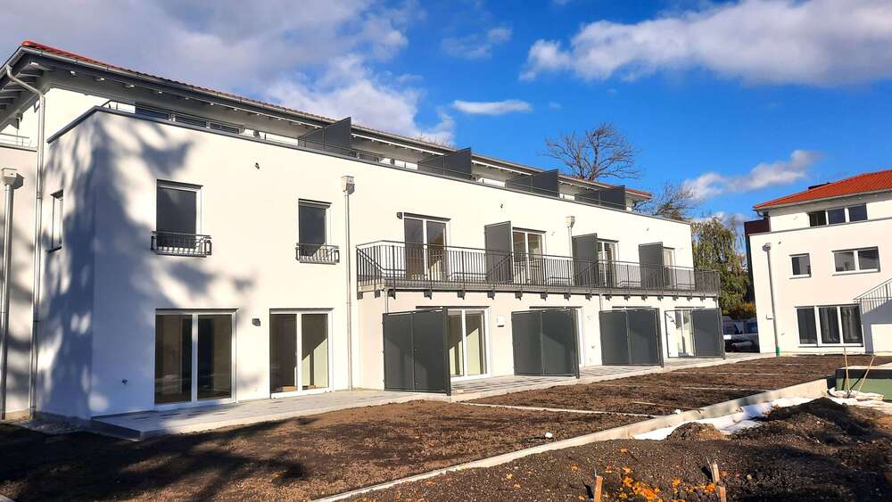 Haus zum Mieten in Unterföhring 2.890 € 131 m² 4 zimmer
