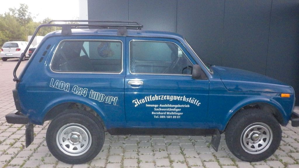 Lada Niva 67.869 km 6.900 &euro; Putzbrunn 85640