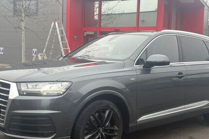 Audi Q7 289.000 km 19.300 &euro; Karlsfeld 85757