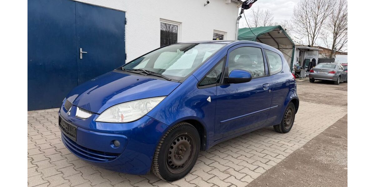Mitsubishi Colt 97.800 km 599 &euro; München 81737