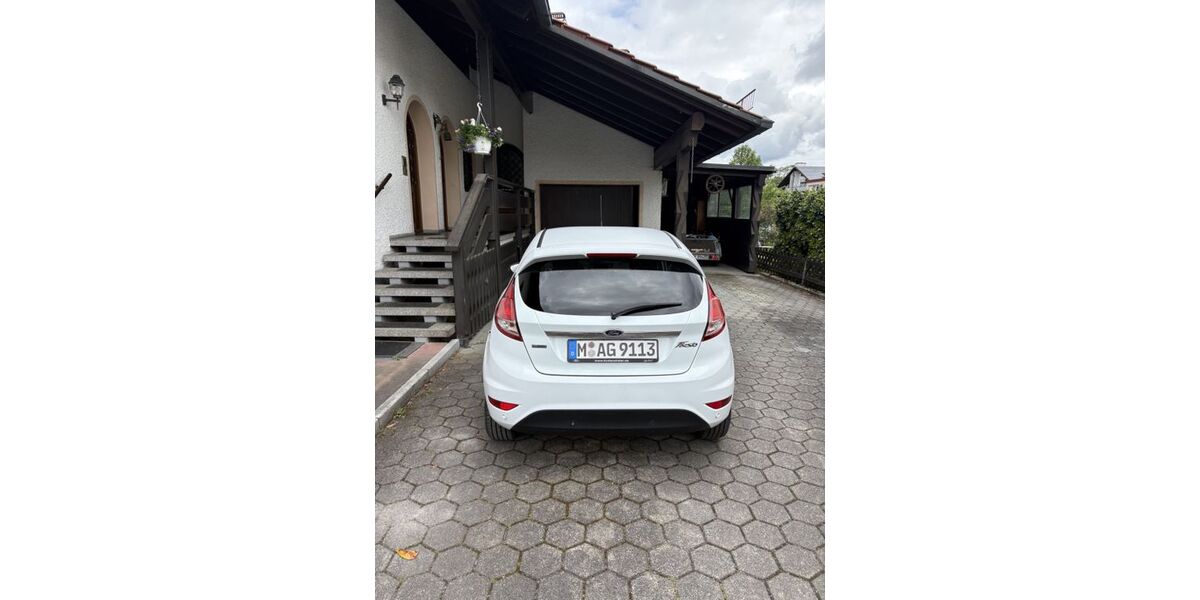 Ford Fiesta 156.000 km 4.200 &euro; München 80995