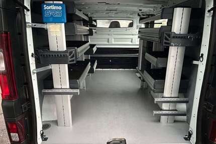 Renault Trafic 88.994 km 17.990 &euro; München 81825