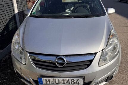 Opel Corsa 137.000 km 999 &euro; Olching 82140