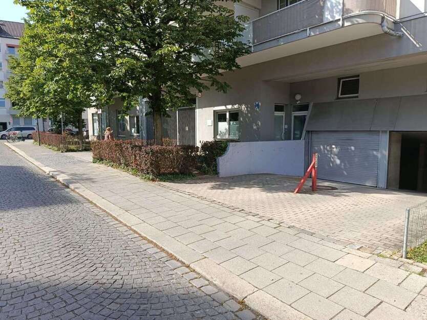 Garage zu verkaufen in München 13.500 €