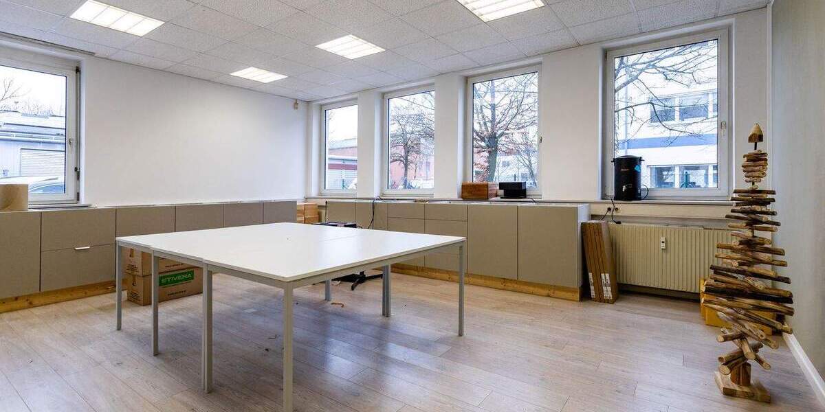Gewerbeobjekt Kirchheim bei München Heimstetten - 3 Zimmer, 173 m&sup2;, 1.900&euro; | Angebot:24683148