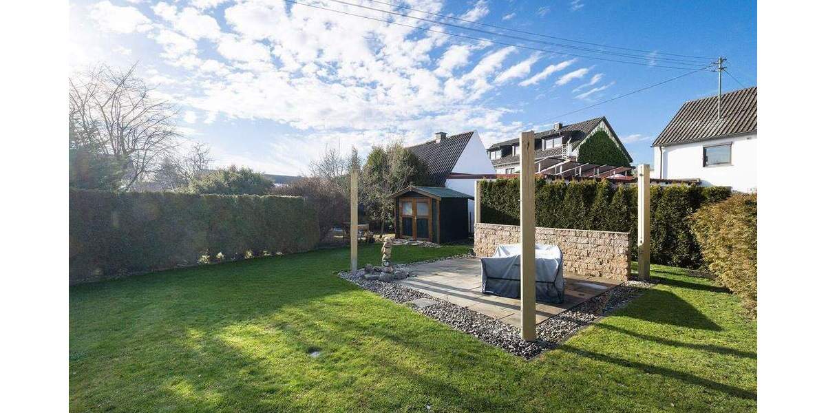 Für Gartenliebhaber! Äußerst gepflegte Doppelhaushälfte in Neufahrn 6 zimmer