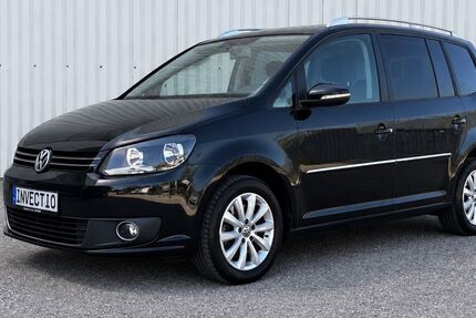 VW Touran 157.000 km 10.950 &euro; Puchheim Bahnhof (bei München) 82178
